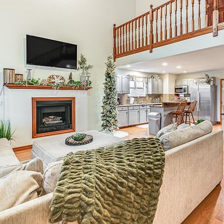 Williamstown Gem With Private Pool And Hot Tub! Villa Exterior photo