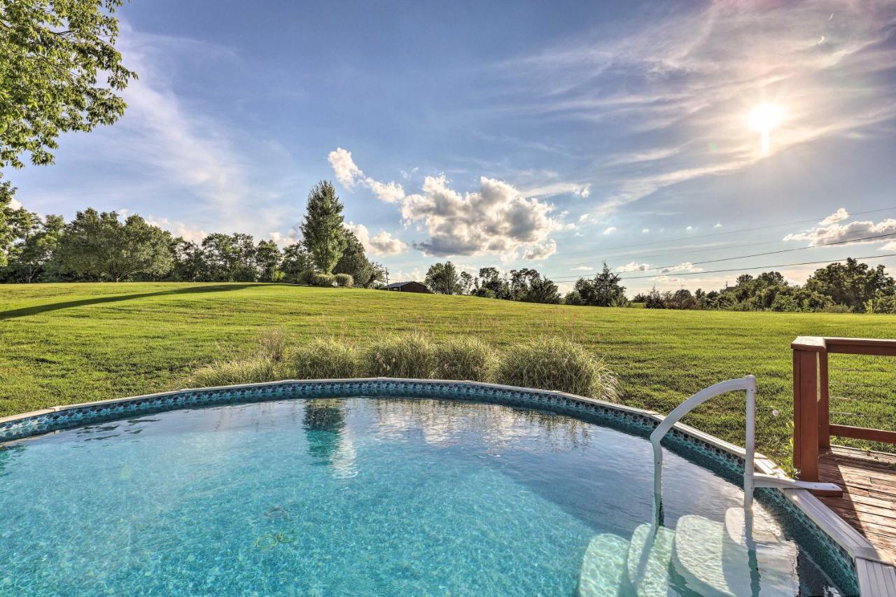 Williamstown Gem With Private Pool And Hot Tub! Villa Exterior photo