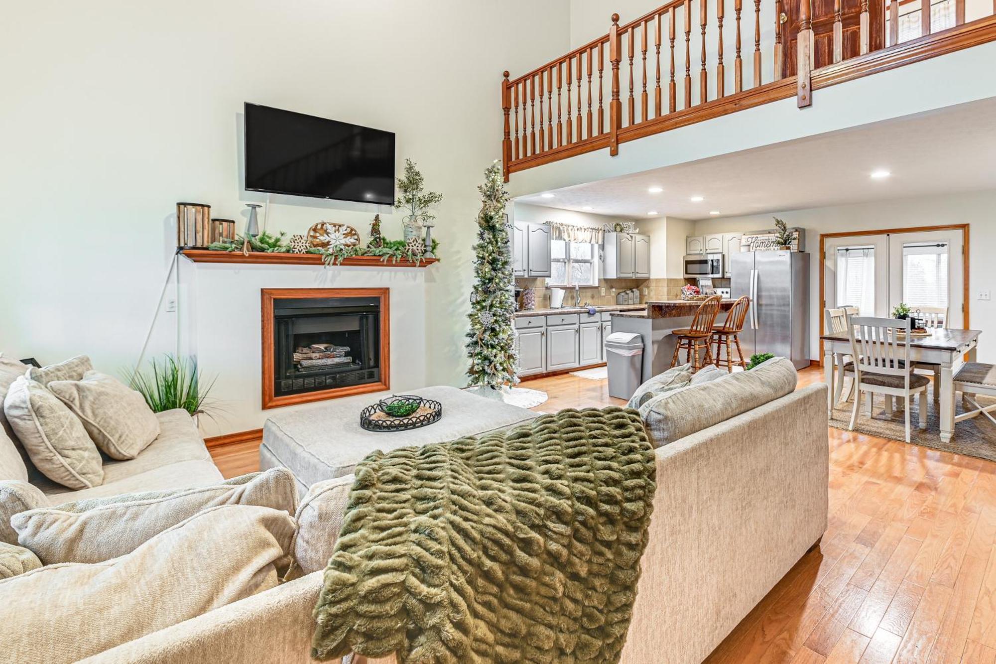 Williamstown Gem With Private Pool And Hot Tub! Villa Exterior photo